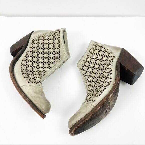 Independent Boot Co Laser-cut Gray Leather Boots Size 9 - Picture 11 of 12